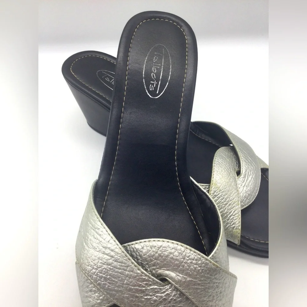 Talbots 9.5 Silver comfy sandal slides twist metallic resort‎ wedge